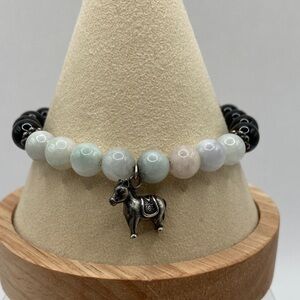 Jade of Yesteryear Sterling Silver Jade Agate Stretch Bracelet Horse Average